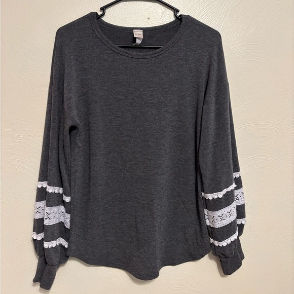 7th Ray Tops - Women’s 7th Ray gray blouse size S